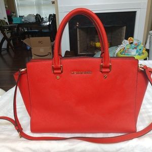 Michael Kors Tote